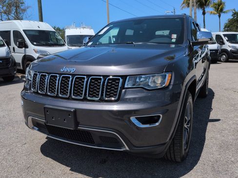 Used 2021 Jeep Grand Cherokee Limited AWD/4WD image 9