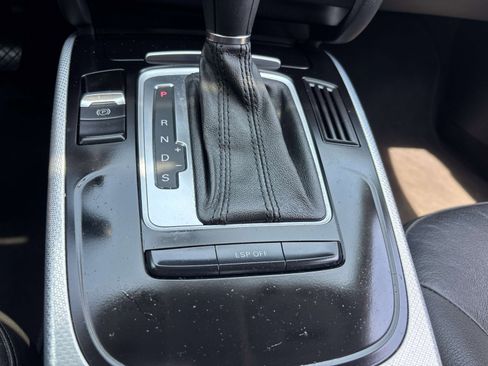 Used 2009 Audi A4 2.0T Premium FWD image 18