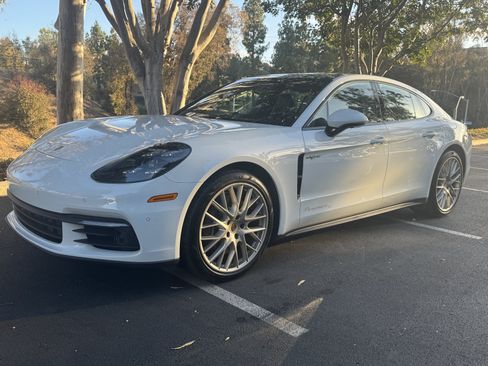 Used 2020 Porsche Panamera 4 AWD/4WD image 10