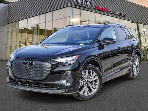 Used 2025 Audi Q4 e-tron Premium Plus w/ Premium Plus image 1