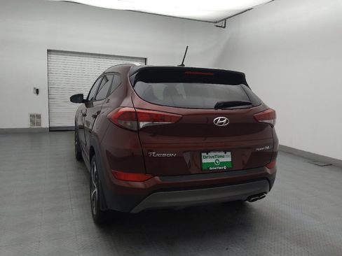 Used 2016 Hyundai Tucson Sport image 6