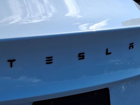 Used 2021 Tesla Model 3 Standard Range Plus RWD image 31