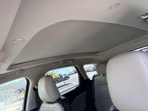 New 2026 Lincoln Corsair Premiere image 32