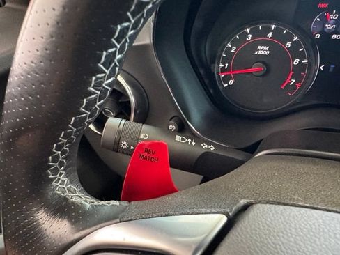 Used 2021 Chevrolet Camaro SS RWD image 26