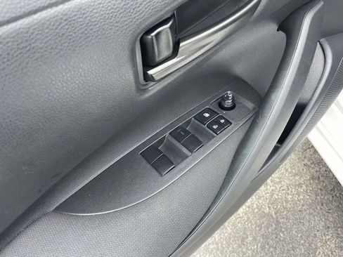 Used 2024 Toyota Corolla LE FWD image 27