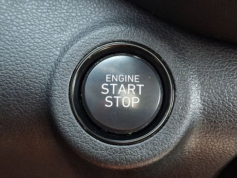 Certified 2023 Hyundai Venue Limited FWD image 22