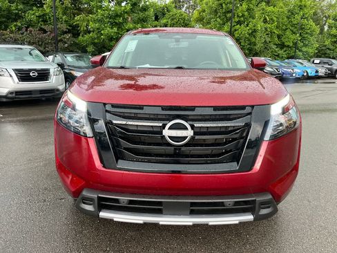 Certified 2025 Nissan Pathfinder SL FWD image 36