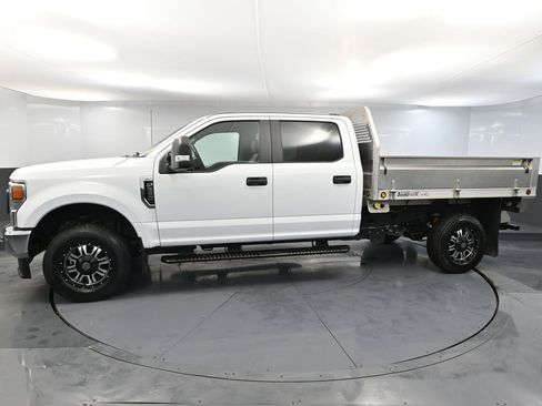 Used 2022 Ford F250 XL w/ Power Equipment Group image 12