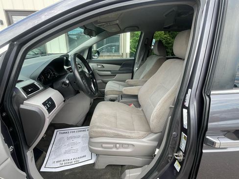 Used 2016 Honda Odyssey SE image 13