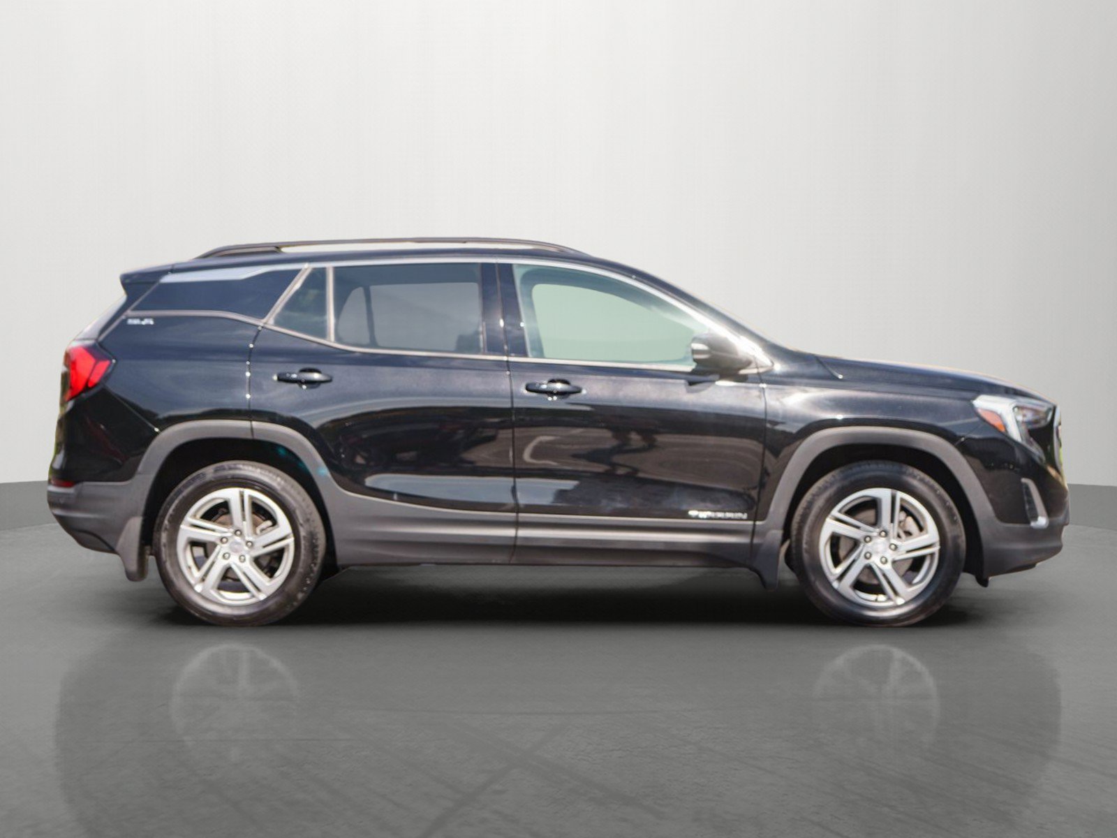 Used 2019 GMC Terrain SLE w/ Driver Convenience Package AWD/4WD image 8