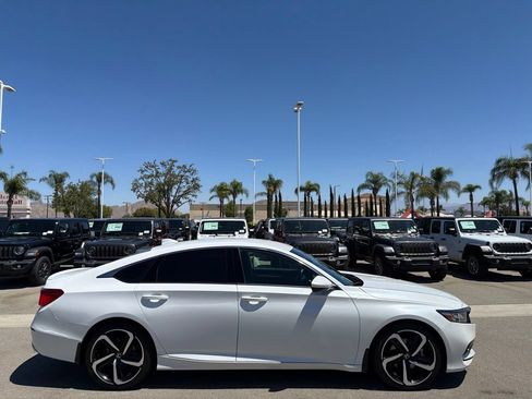 Used 2020 Honda Accord Sport image 10