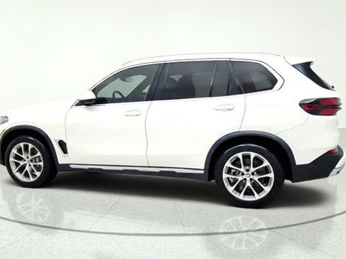 Used 2024 BMW X5 sDrive40i w/ Premium Package RWD image 5