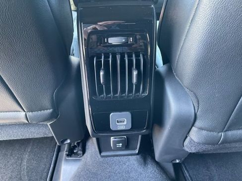 Used 2025 Jeep Compass Limited AWD/4WD image 27