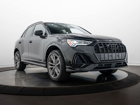 Certified 2023 Audi Q3 2.0T Premium Plus w/ Premium Plus Package AWD/4WD image 1