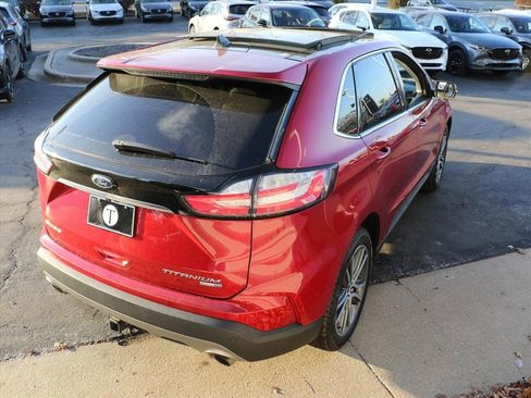 Used 2020 Ford Edge Titanium w/ Class II Trailer Tow Package image 4