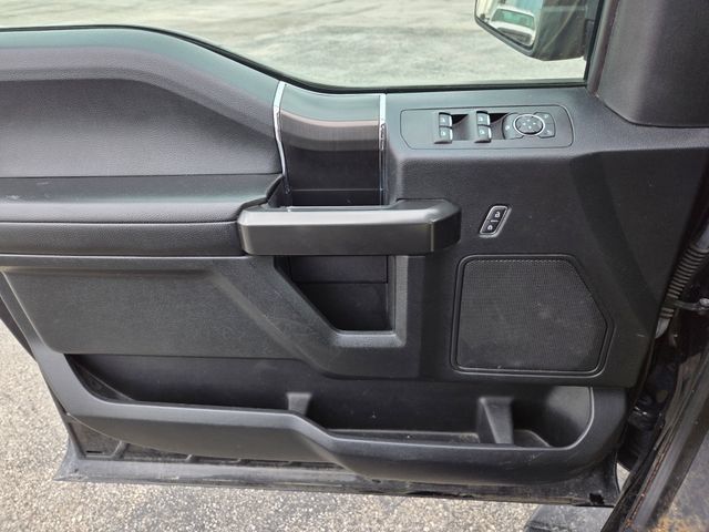 Used 2019 Ford F150 XLT w/ Equipment Group 302A Luxury AWD/4WD image 13
