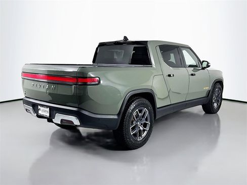 Used 2022 Rivian R1T Launch Edition image 5