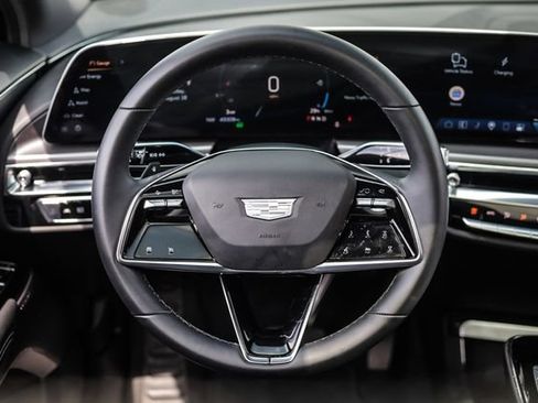 Used 2024 Cadillac Lyriq Tech AWD/4WD image 37