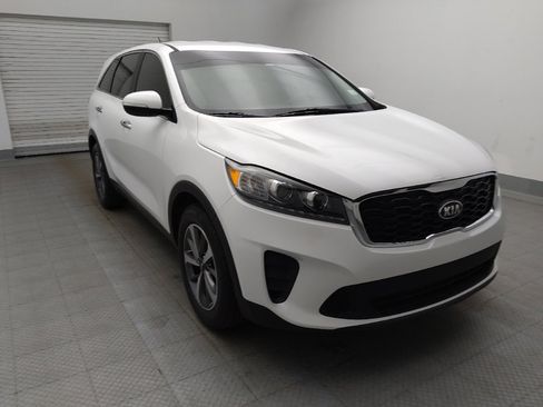 Used 2020 Kia Sorento FWD V6 image 13