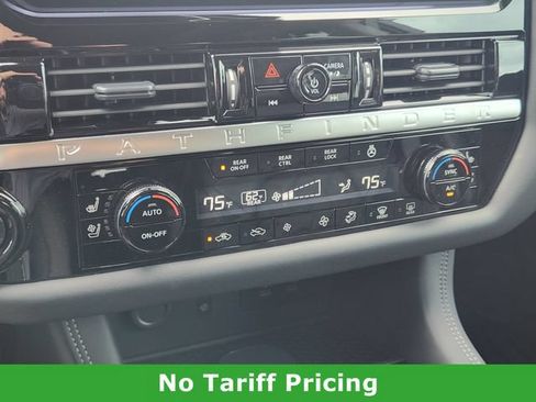 Certified 2026 Nissan Pathfinder Platinum FWD image 19