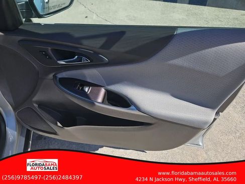Used 2018 Chevrolet Malibu LT w/ Sport Package image 5