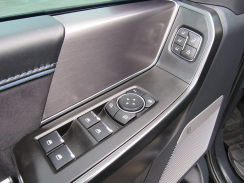 Used 2024 Ford F150 Platinum w/ FX4 Off-Road Package AWD/4WD image 14