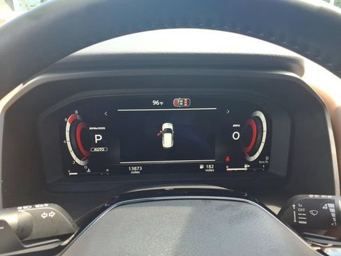 Used 2026 Nissan Rogue Platinum w/ Platinum Premium Package AWD/4WD image 25