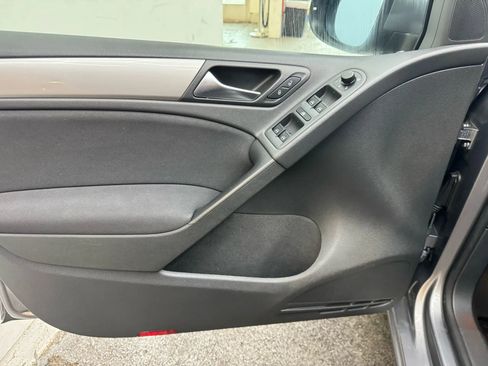 Used 2012 Volkswagen Golf TDI image 13