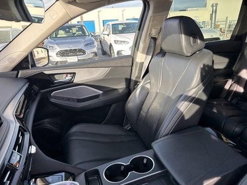 Used 2025 Acura MDX SH-AWD image 14