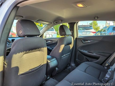 Used 2020 Chevrolet Malibu LS w/ Driver Confidence Package II FWD image 12