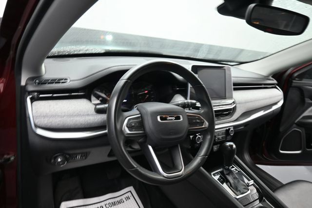 Used 2022 Jeep Compass Latitude AWD/4WD image 13
