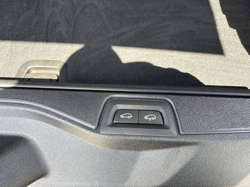 Used 2023 BMW X7 M60i w/ Executive Package AWD/4WD image 40