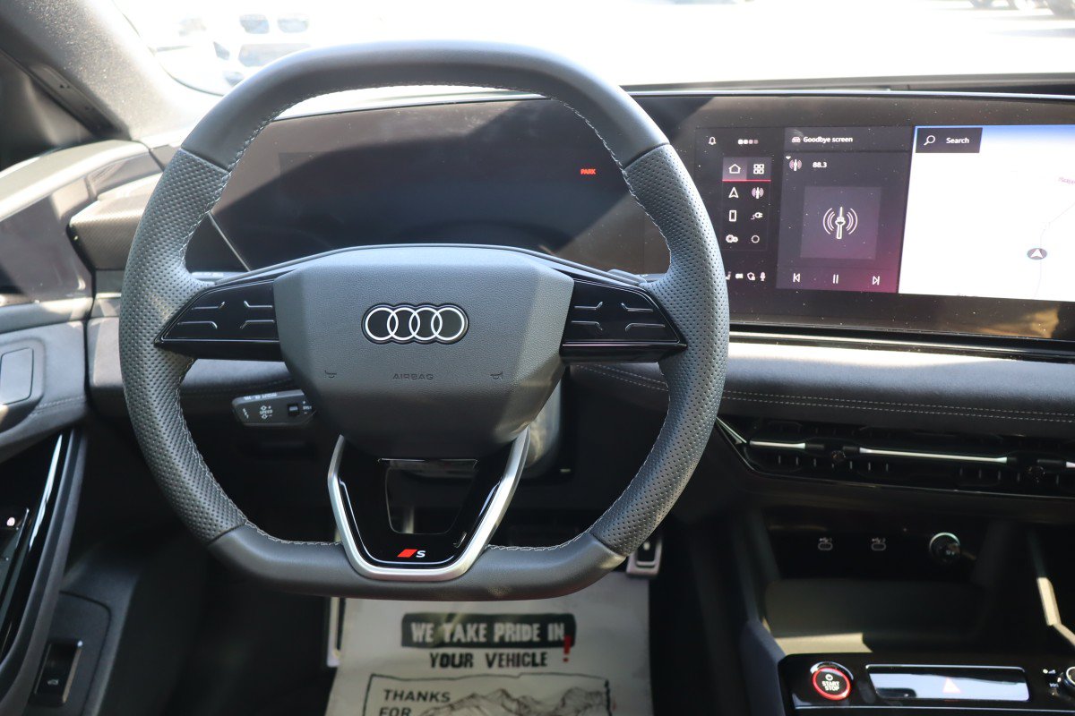 Used 2025 Audi S6 e-tron Prestige AWD/4WD image 13