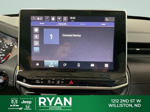 New 2026 Jeep Compass Latitude AWD/4WD image 26