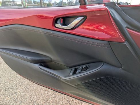 Used 2016 MAZDA MX-5 Miata Grand Touring image 11