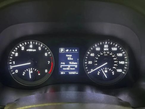 Used 2018 Hyundai Tucson SEL FWD image 11
