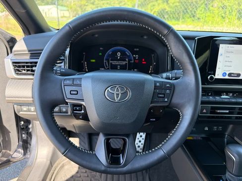 Used 2026 Toyota Camry SE w/ Convenience Package FWD image 15
