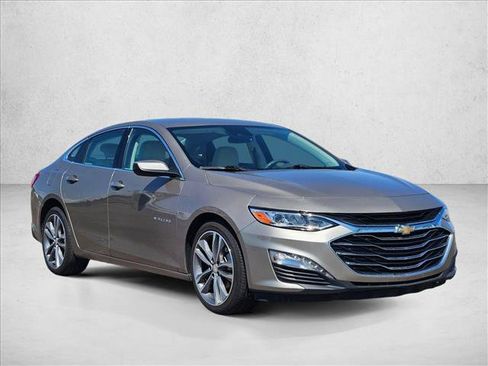 Used 2024 Chevrolet Malibu LT FWD image 3