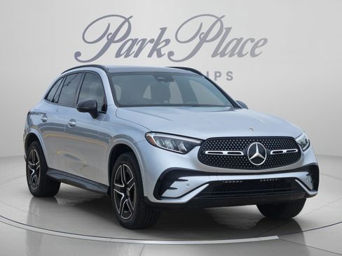 Certified 2026 Mercedes-Benz GLC 300 image 4