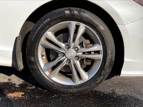 Used 2018 Hyundai Sonata SEL w/ Tech Package 02 image 10