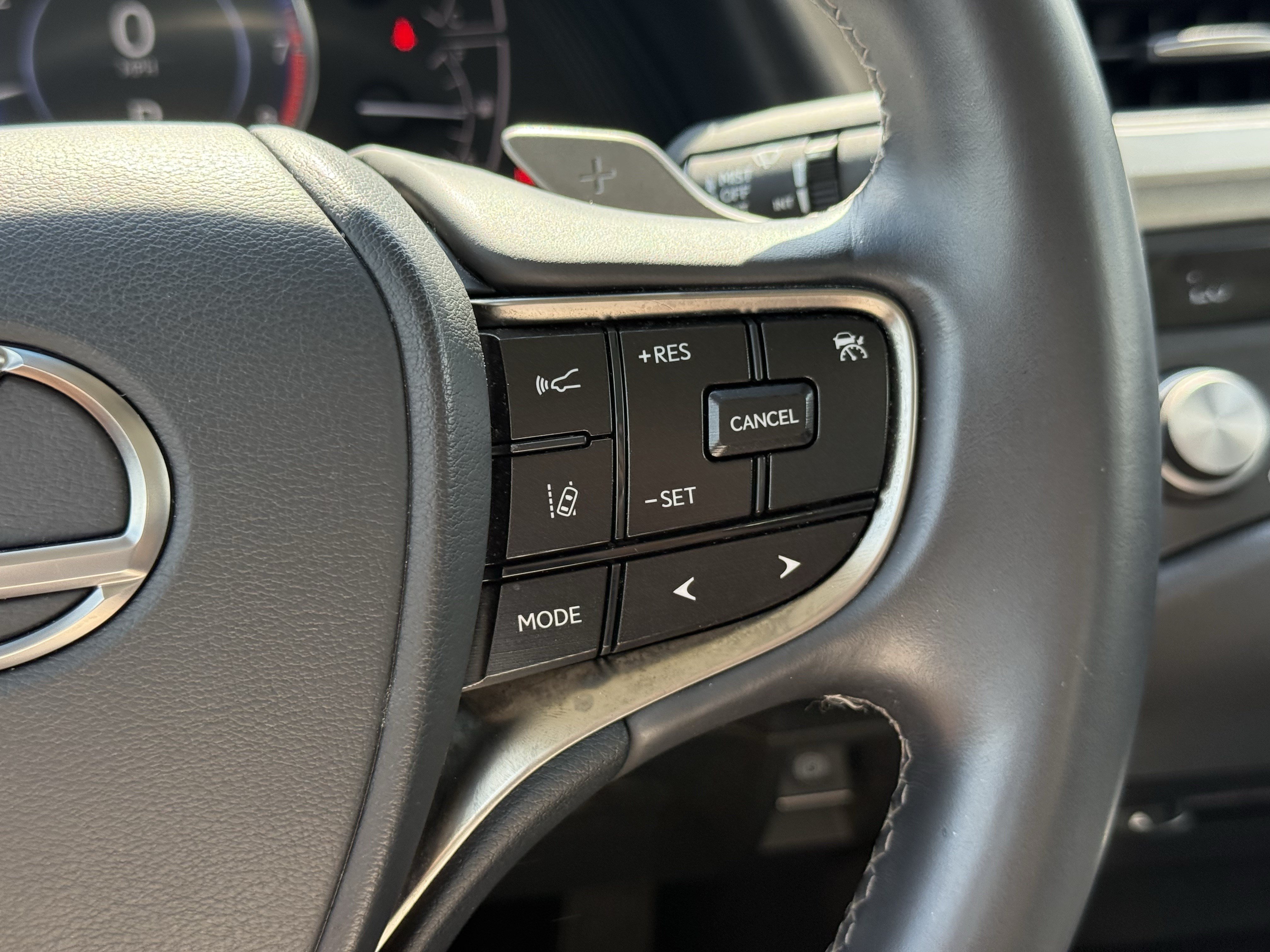 Used 2021 Lexus ES 350 w/ Accessory Package FWD image 16