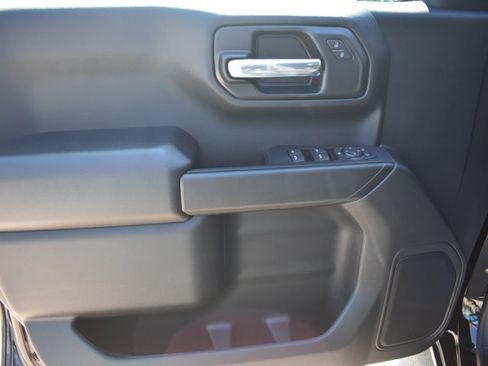 New 2026 Chevrolet Silverado 1500 Custom w/ LPO, Dark Essentials Package AWD/4WD image 15