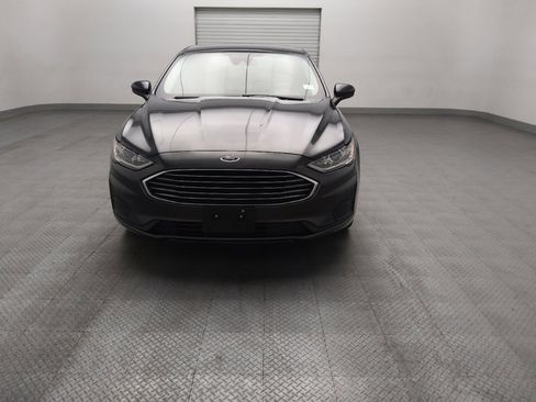 Used 2020 Ford Fusion SE FWD image 15