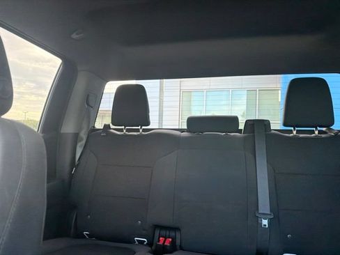 Used 2020 GMC Sierra 1500 4x4 Crew Cab w/ Sierra Value Package image 15