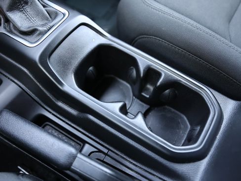 Used 2022 Jeep Wrangler Unlimited Sport image 28