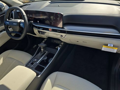 New 2026 Kia Sorento S FWD image 11