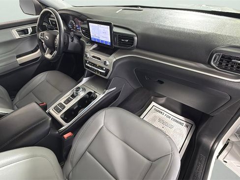 Used 2021 Ford Explorer XLT w/ Equipment Group 202A image 34