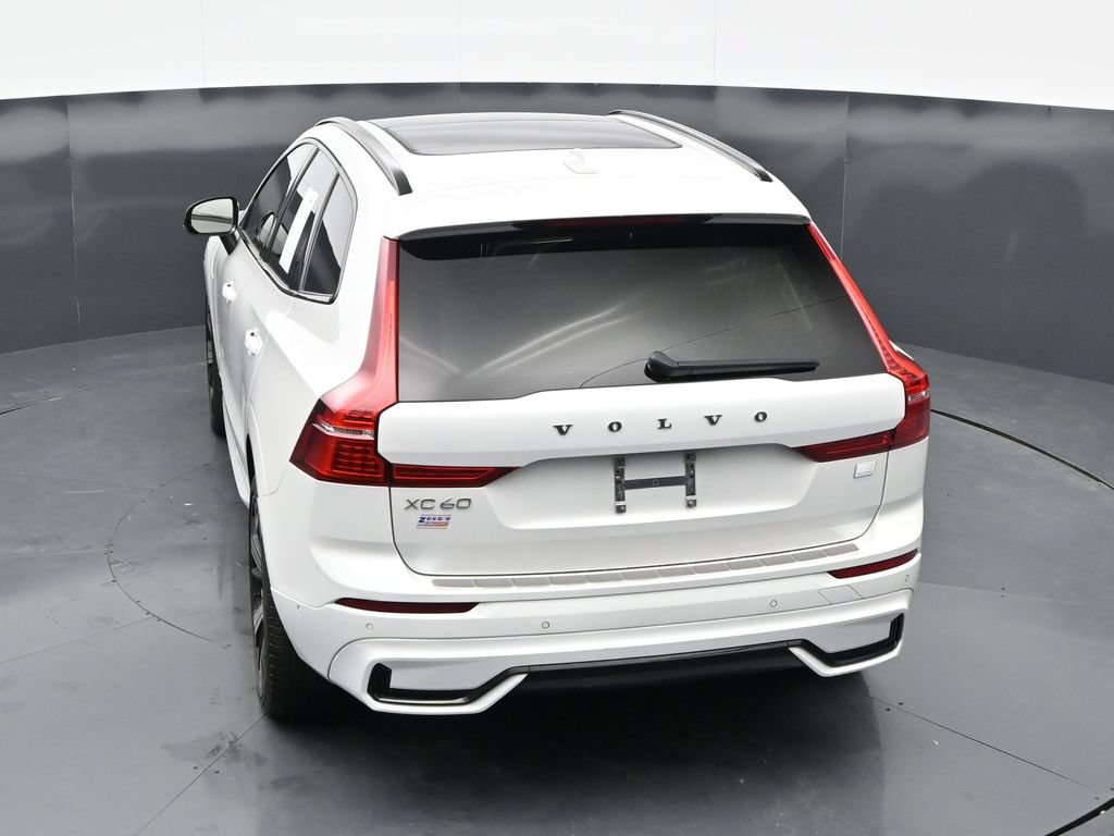 Used 2024 Volvo XC60 T8 Ultimate w/ Climate Package AWD/4WD image 38