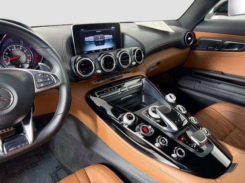 Used 2018 Mercedes-Benz AMG GT Roadster image 24