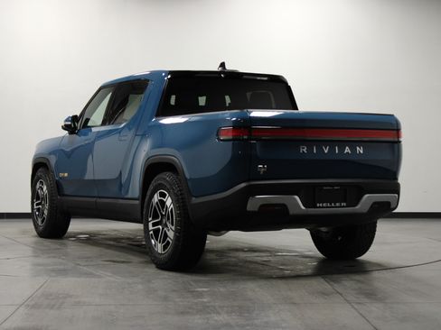 Used 2023 Rivian R1T Adventure image 6